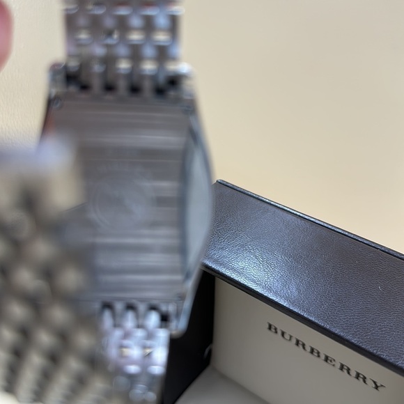 Vintage Burberry ladies watch. EUC box and original paperwork. Stainless band main image 8